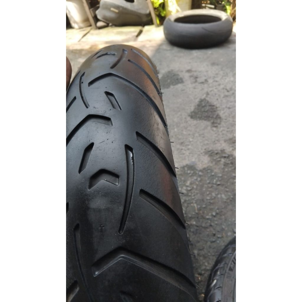 Ban Bekas moge metzeler 120 70 19 bukan ukuran atau suntikan