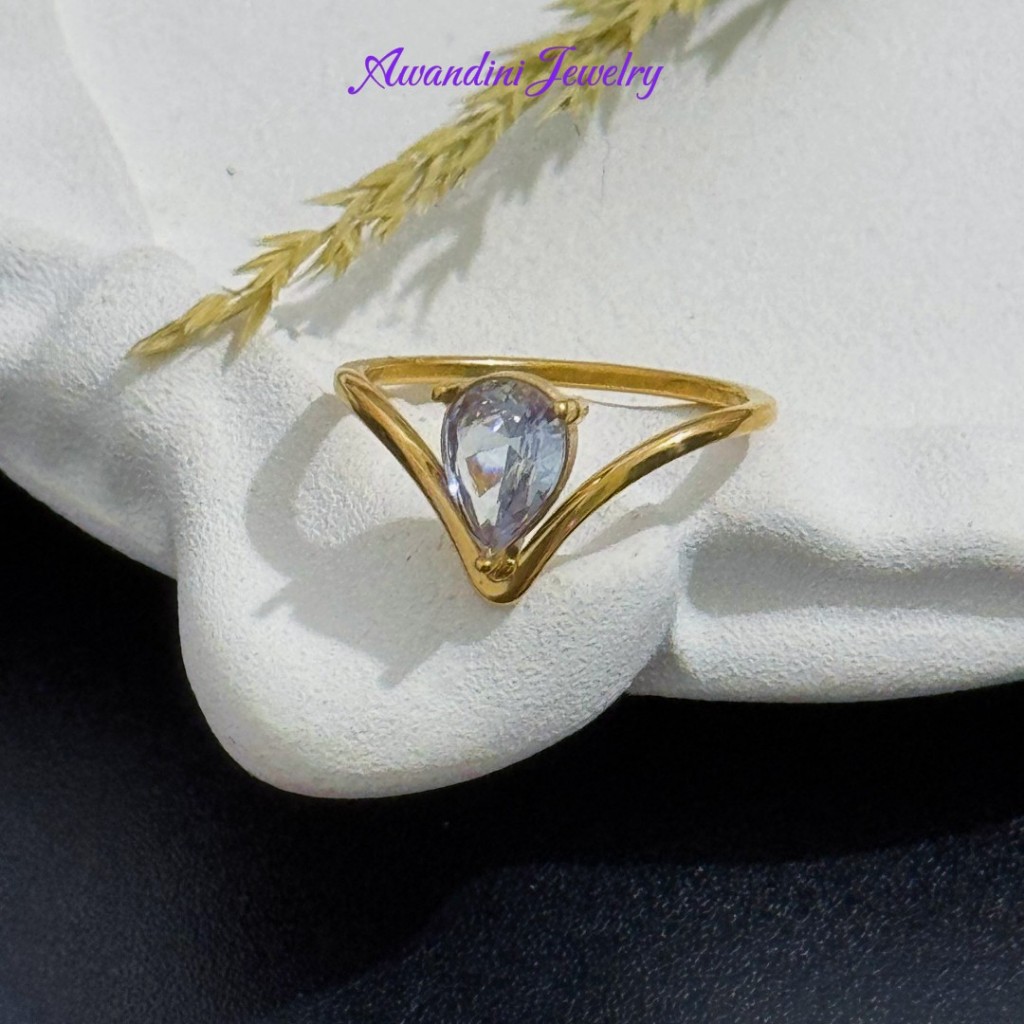 Cincin Wanita Alba Permata Putih Gold Mewah Titanium