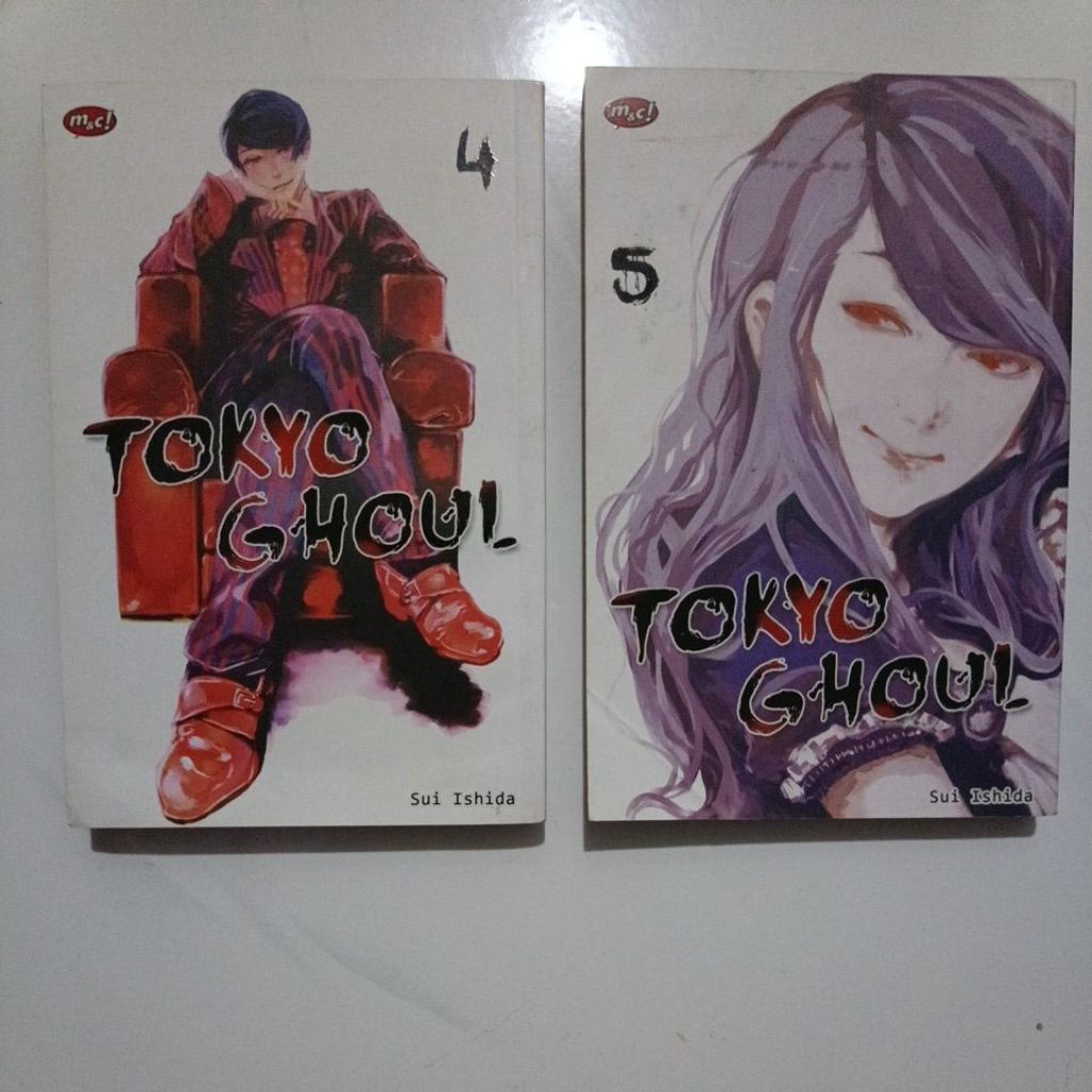 komik tokyo ghoul set vol 4 & 5 bekas