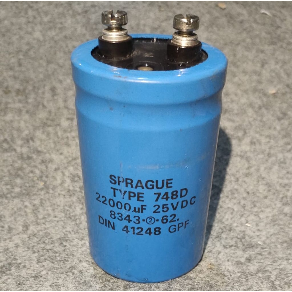 ELCO JUMBO 25V22000UF