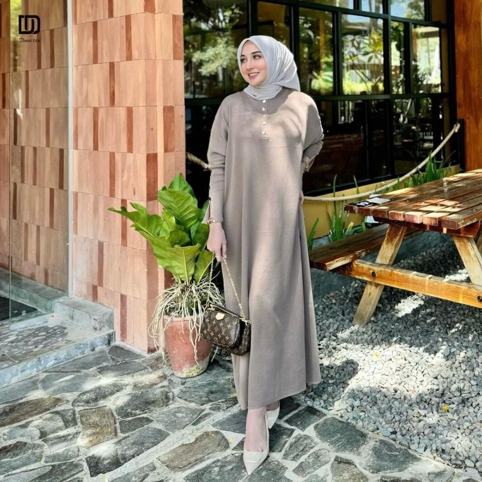 KODE C47W DISTRICT DEA  Vanesa Batwing Dress  dress rajut lengan panjang model batwing  dress rajut 