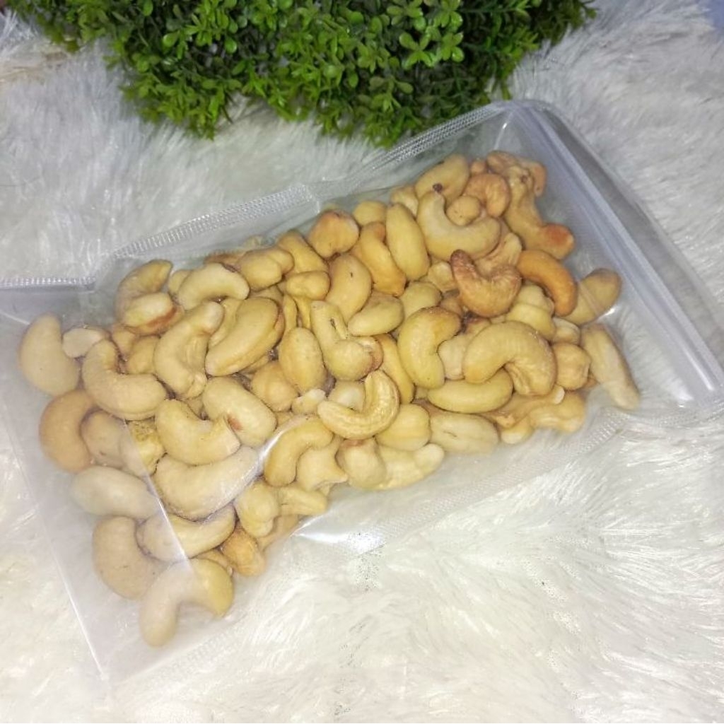 

Kacang mede oroginal ukuran 100 grm
