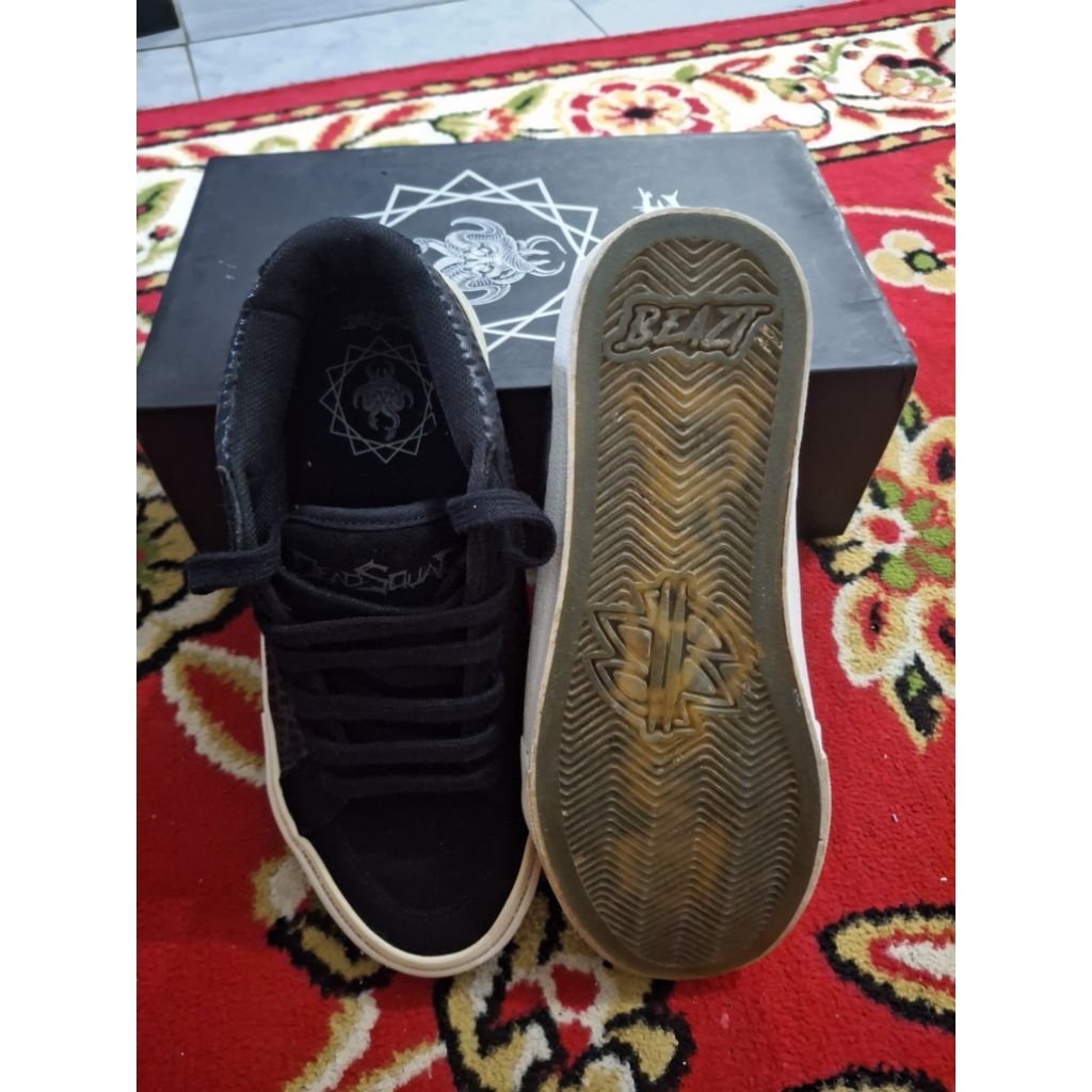 DEADSHOE DVRKSTELLAR