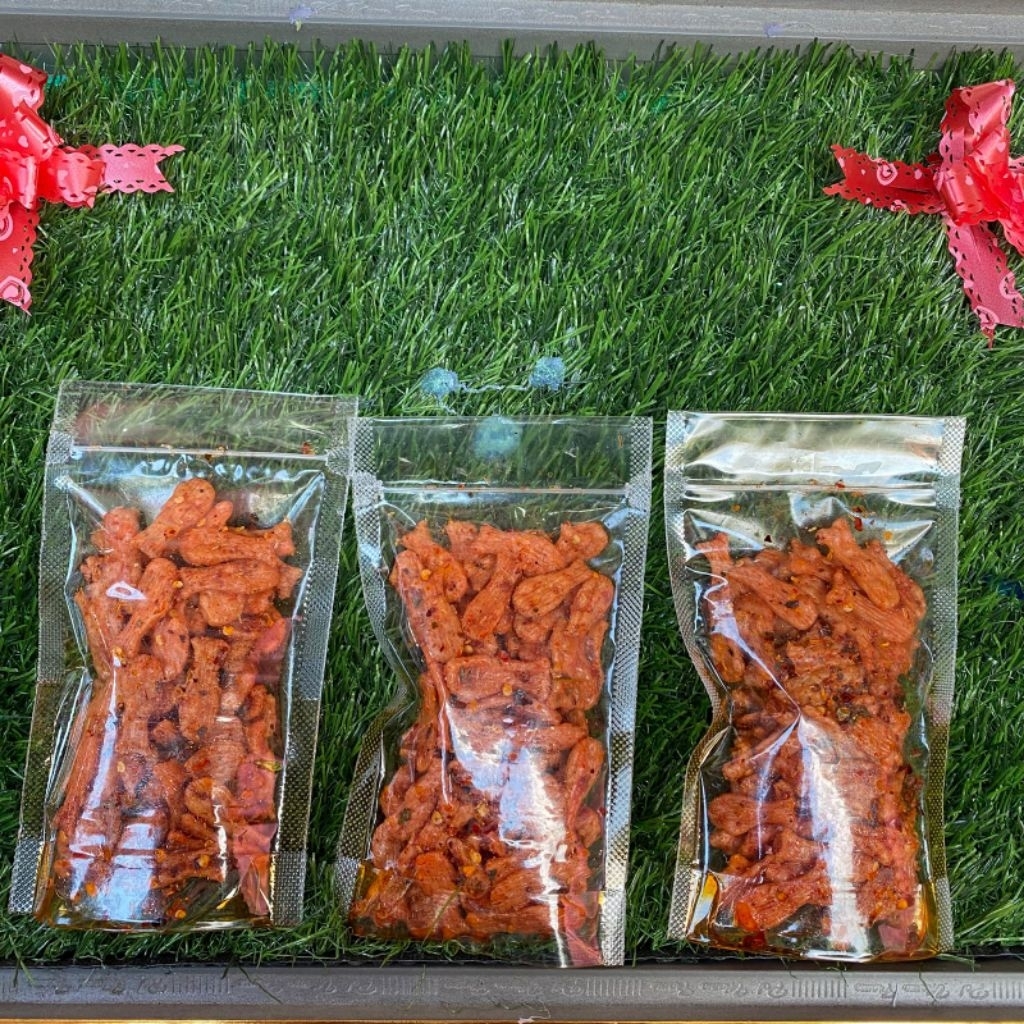 

seblak kerupuk ikan 10 ribu/3 pcs