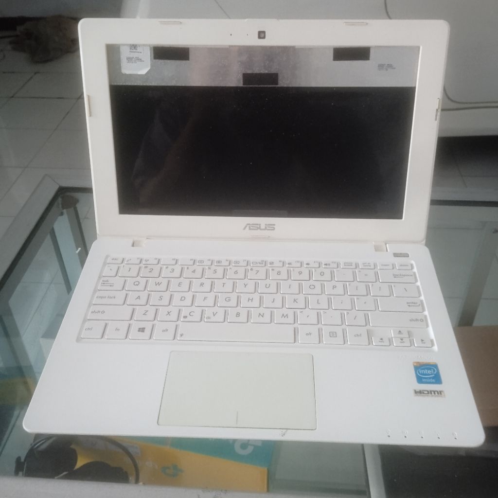 Casing Notebook Asus X200CA X200MA Bekas