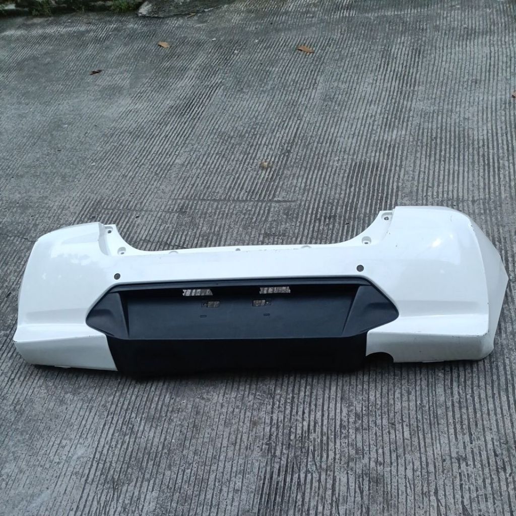 bemper belakang new agya ayla 2023 keatas original