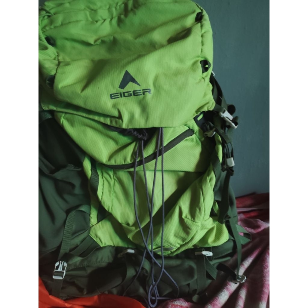 equator trek 65l