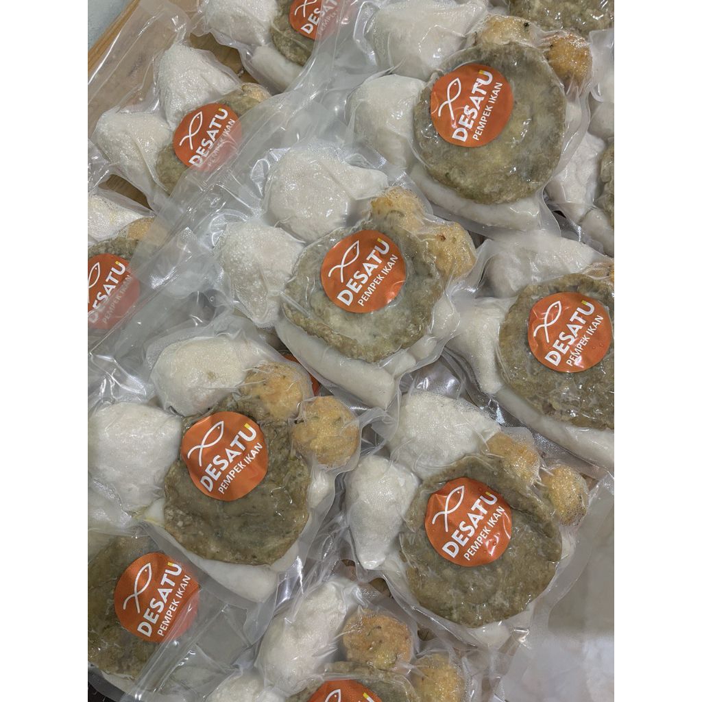 

Pempek Desatu (Pempek Ikan Frozen)