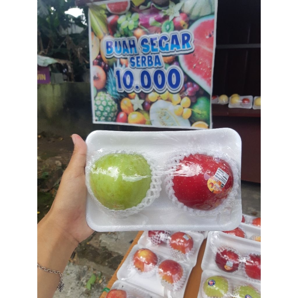 

apel hijau dan merah