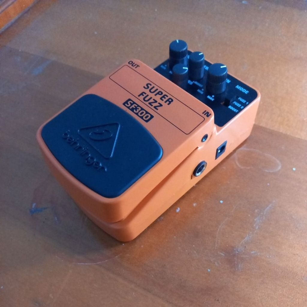 Behringer Super fuzz SF300 (Used)