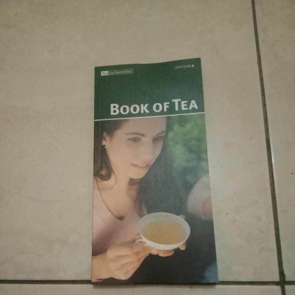 Buku Book of tea