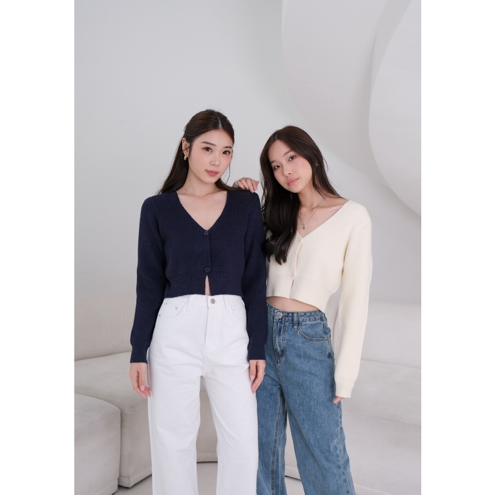 KODE M69B Kiyorawears  CNY Collection Mu Fen Two Button Crop Cardigan  Outer Knit  Cheongsam Blouse 