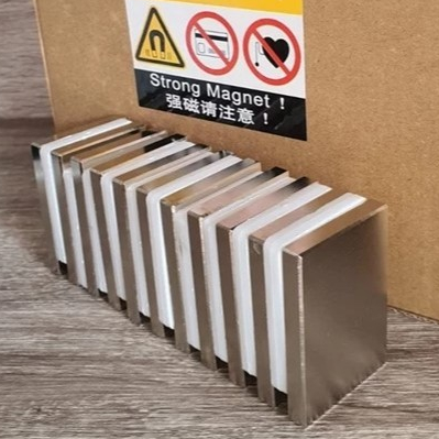 Magnet Neodymium Persegi 56x40x7mm N52 / Magnet Neodymium
