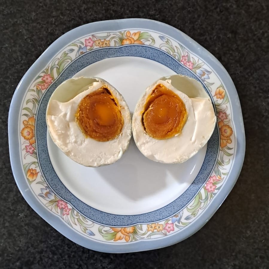 

Telor Asin Matang Masir & Berminyak SIZE BESAR