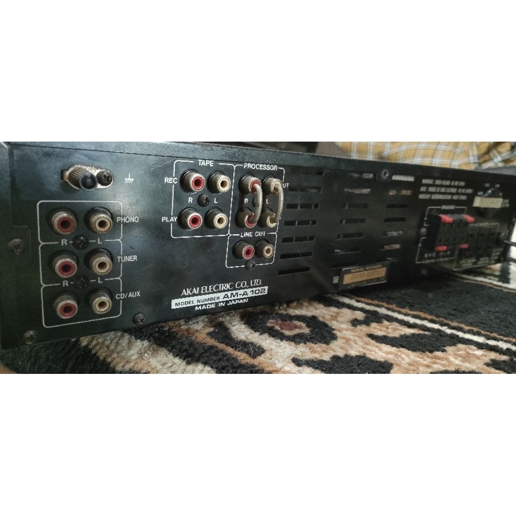 Amplifier Akai AM-A102