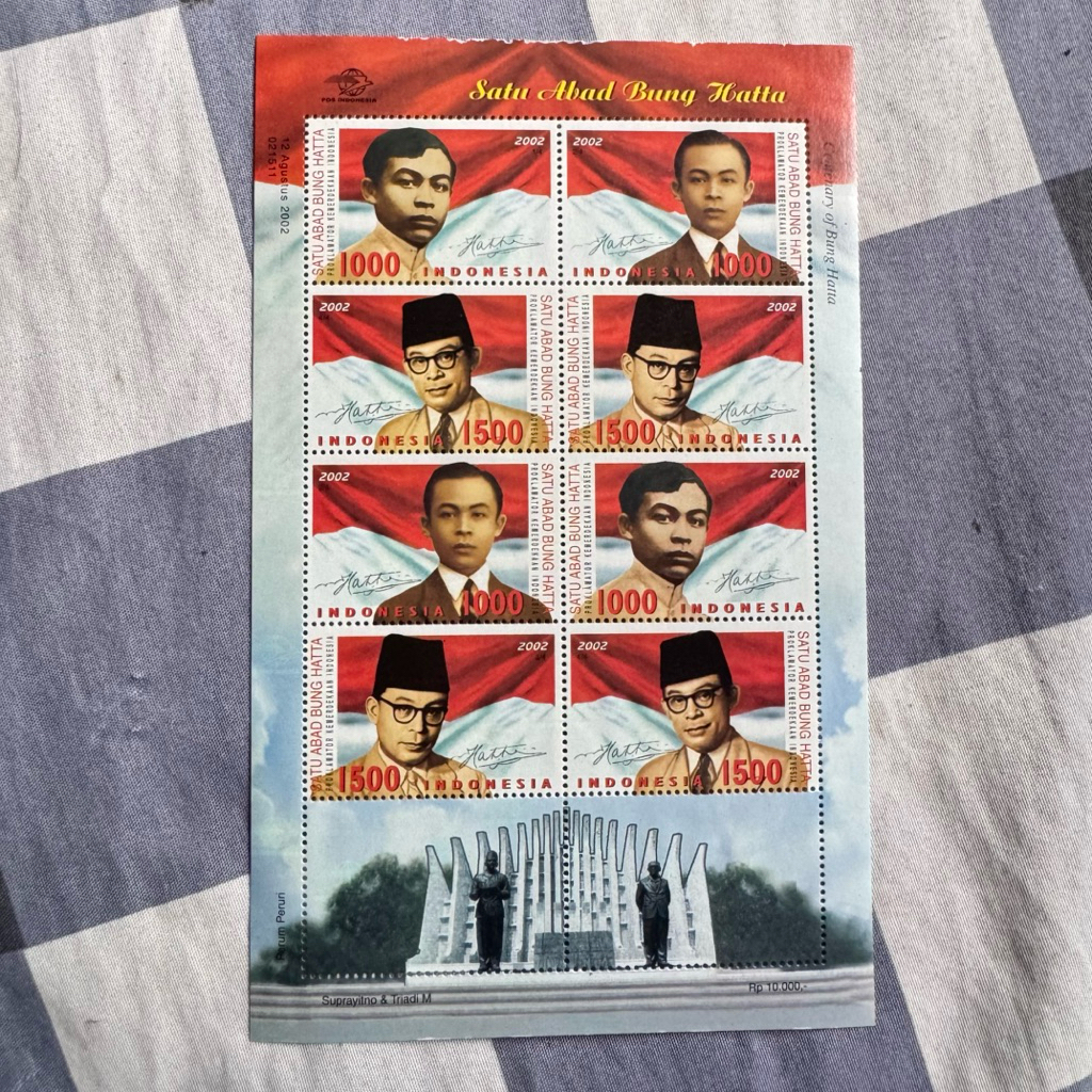 

[ ready stock ] Oneset Kartu Pos Stampel Pahlawan Limited Edition Soekarno Hatta jadul jaman dulu koleksi prangko perangko heroes stamp hero 2001 tahun bung karo postcard set card penyimpanan Satu Abad buku Century of Indonesia second preloved new kertas