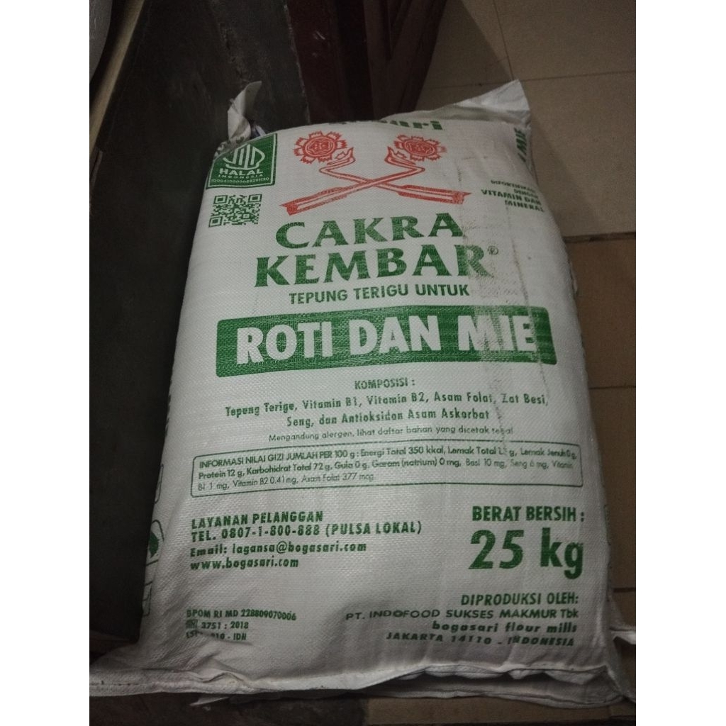 

Terigu Cakra 1 karung 25kg