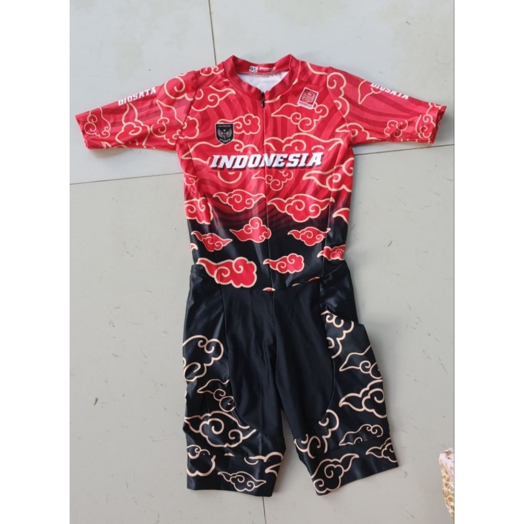 skinsuit olahraga sepatu roda (preloved) ukuran 9S