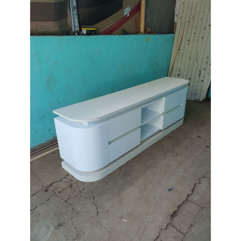 meja tv minimalis HPL