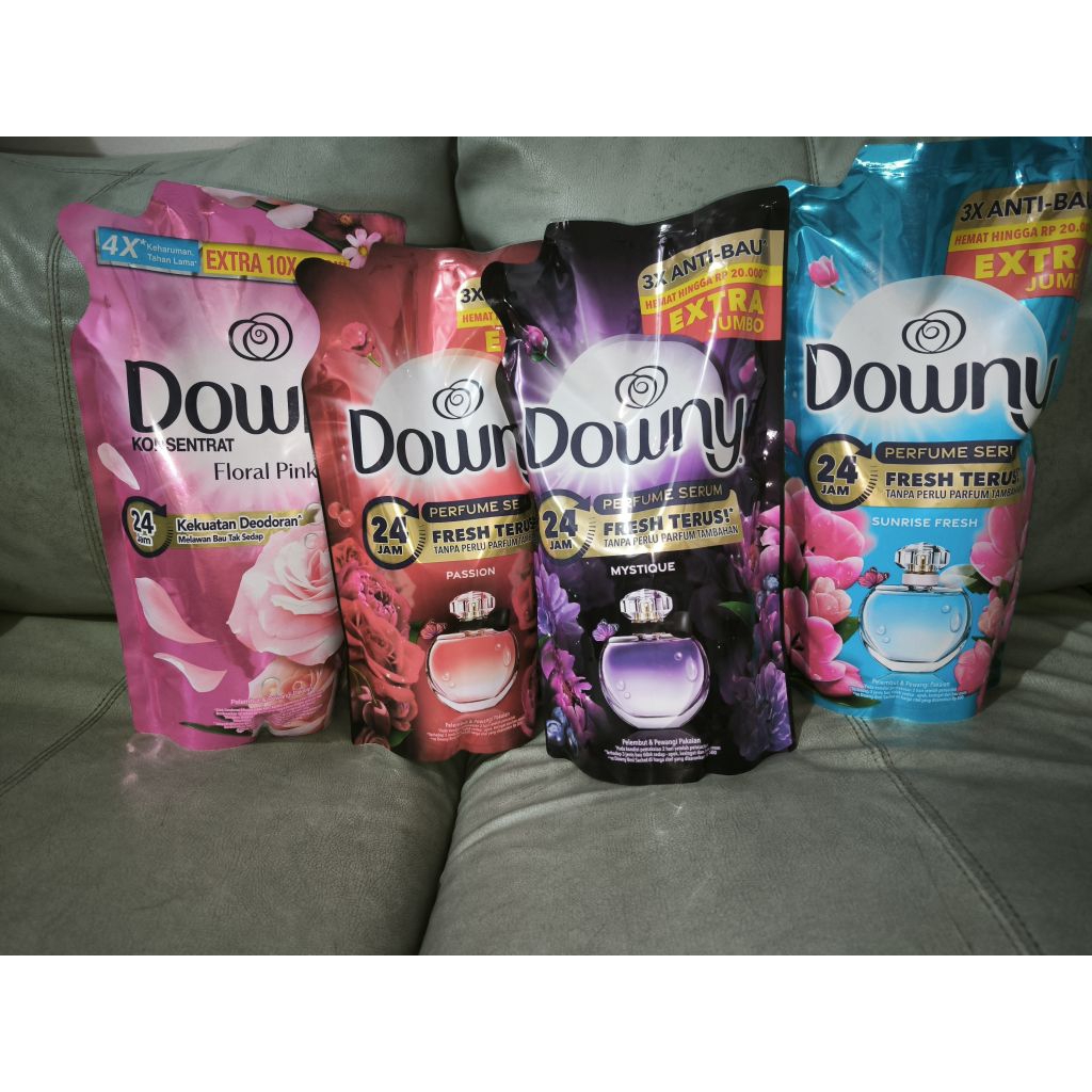 Downy Pelembut Pewangi Pakaian 1,4L - 1,5L
