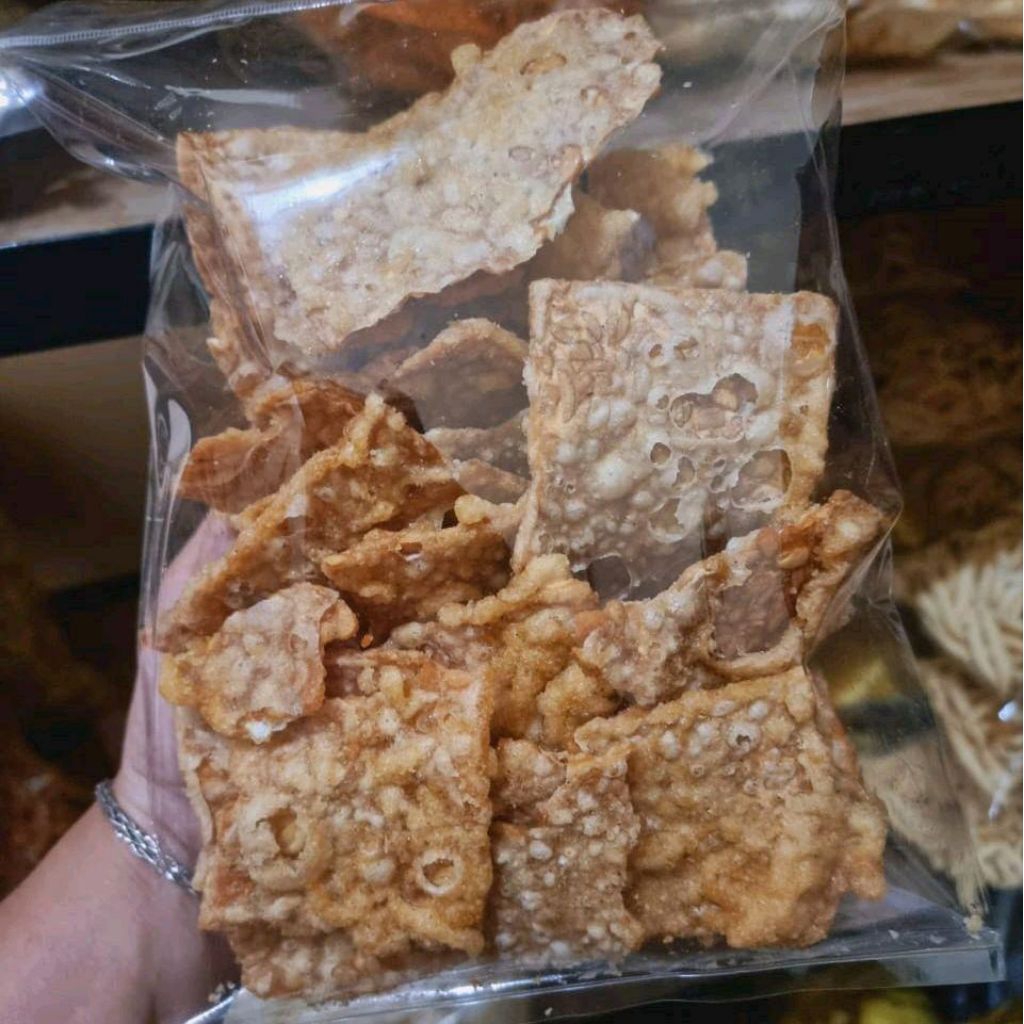 

KERIPIK TEMPE 250GR PEDAS MANIS ORIGINAL GURIH RENYAH ENAK MAKANAN CEMILAN