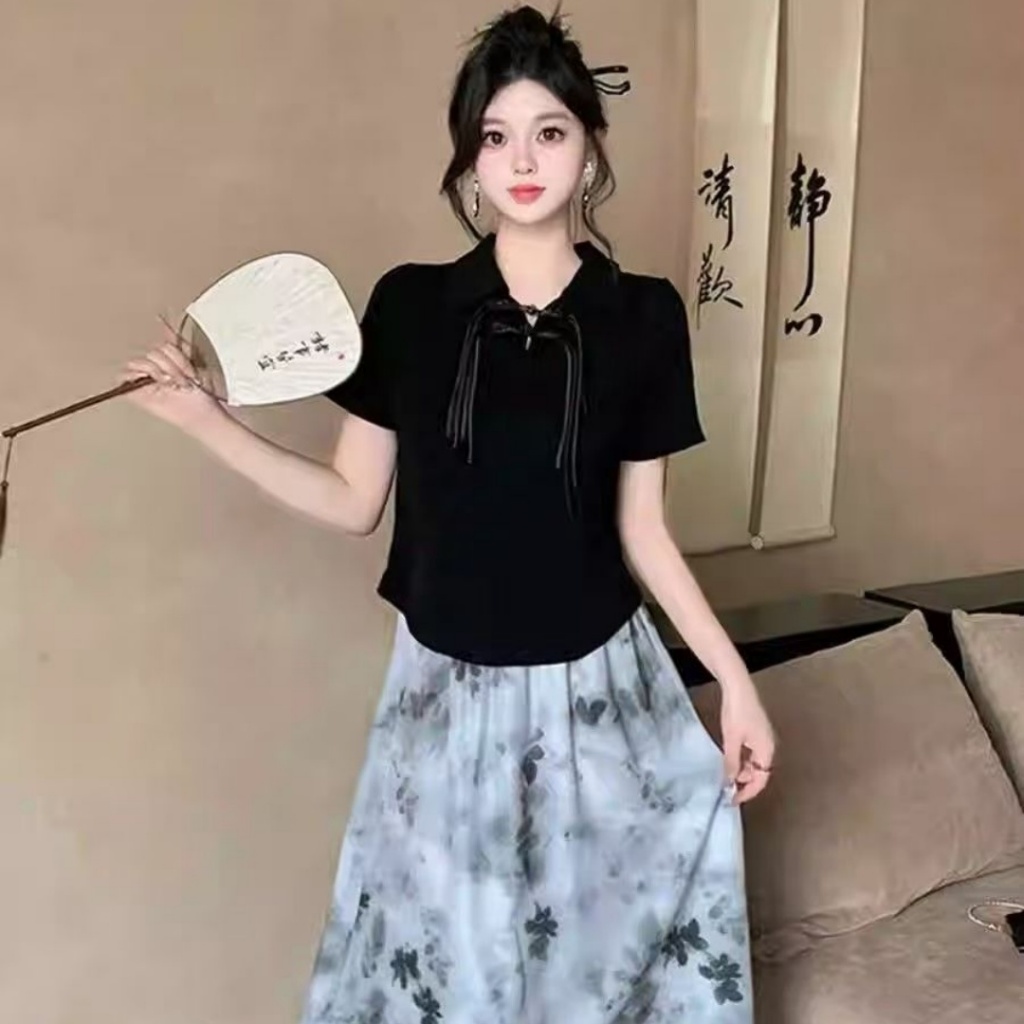 Atasan Hitam Rok Floral Panjang gaun vintage korea vintage cottagecore gaun vintage gaun cottagecore