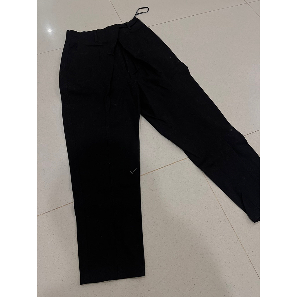 celana LOVE BONITO hitam preloved