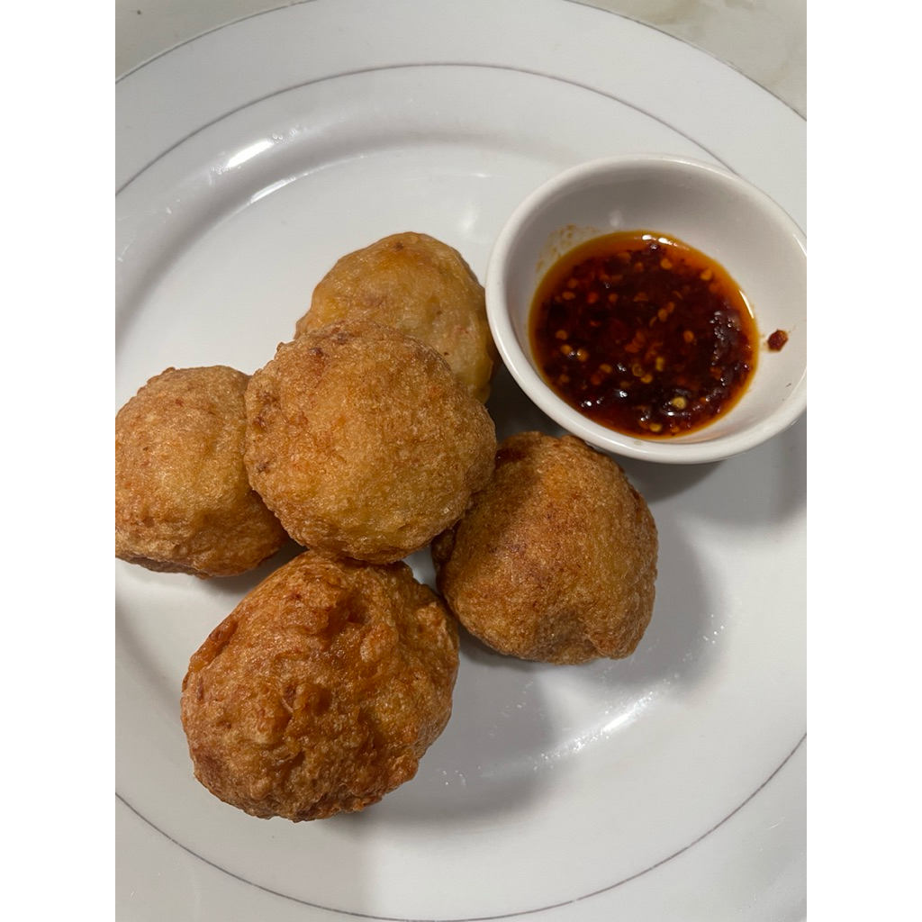 

BAKSO GORENG AYAM UDANG ISI AYAM SUWIR,JANDO PEDAS 1 bungkus isi 5 pcs