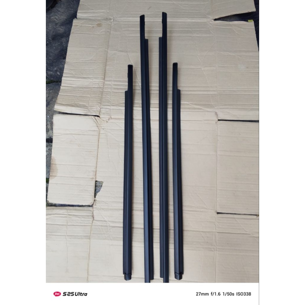 pelipit lis karet kaca luar weathestrip suzuki wargon R ori