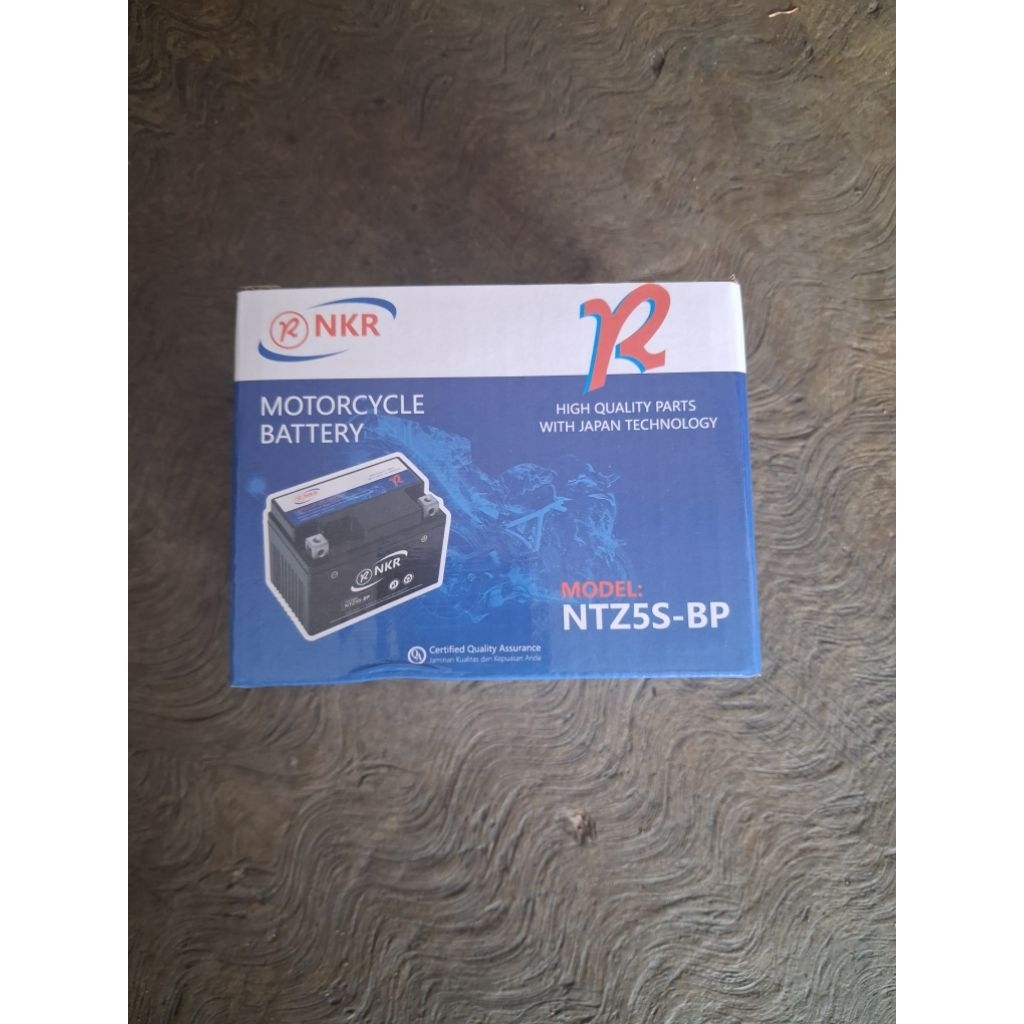 Aki kering motor murah NKR NTZ5S-BP.