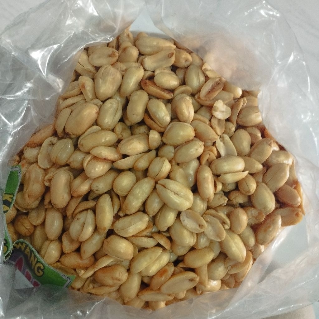 

Kacang Bawang Rasa Mete | Kacang Bawang Besar | Kacang Goreng Bawang | Aneka Cemilan dan Snack Nyamikan Jogja