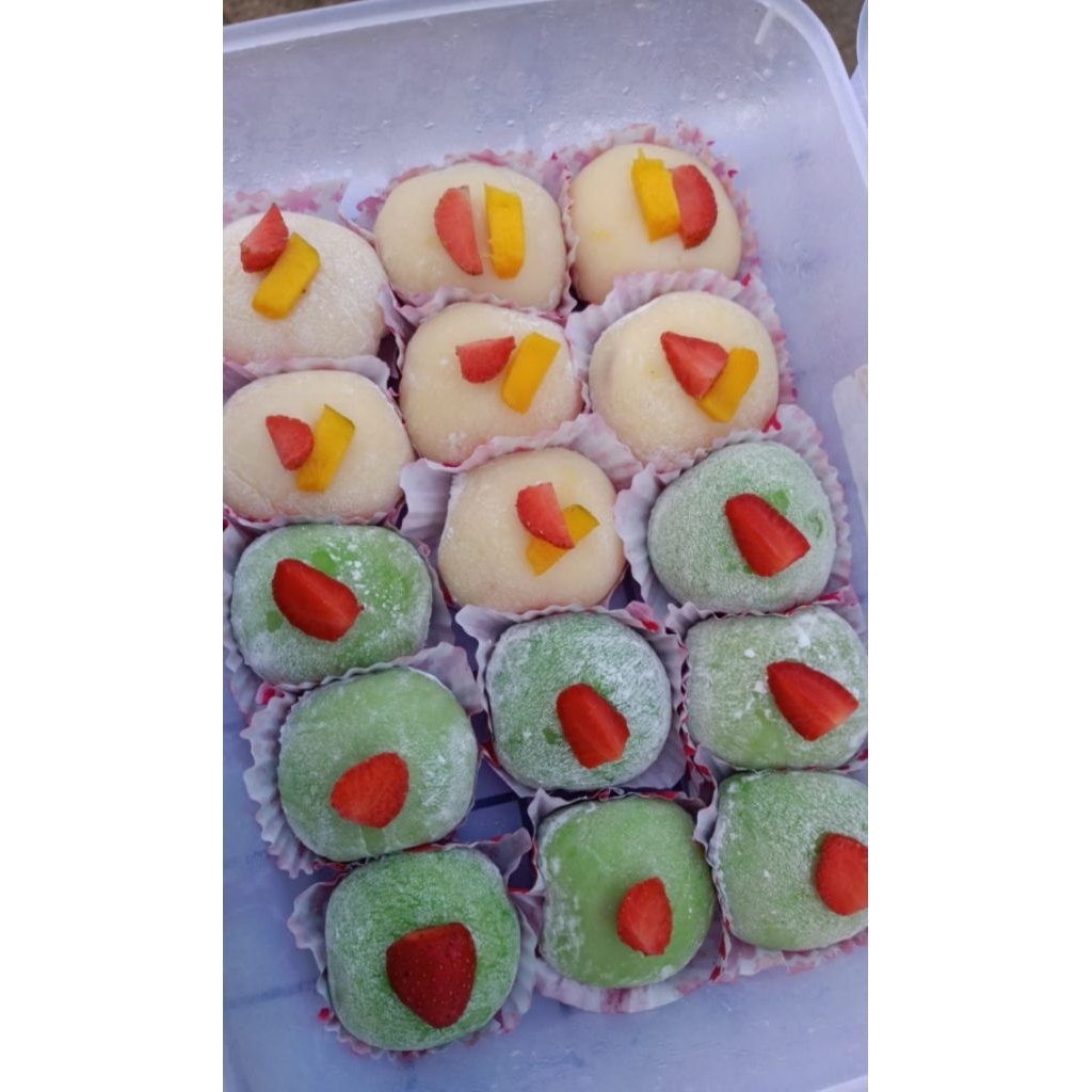 

Mochi Isi Mangga dan Strawberry