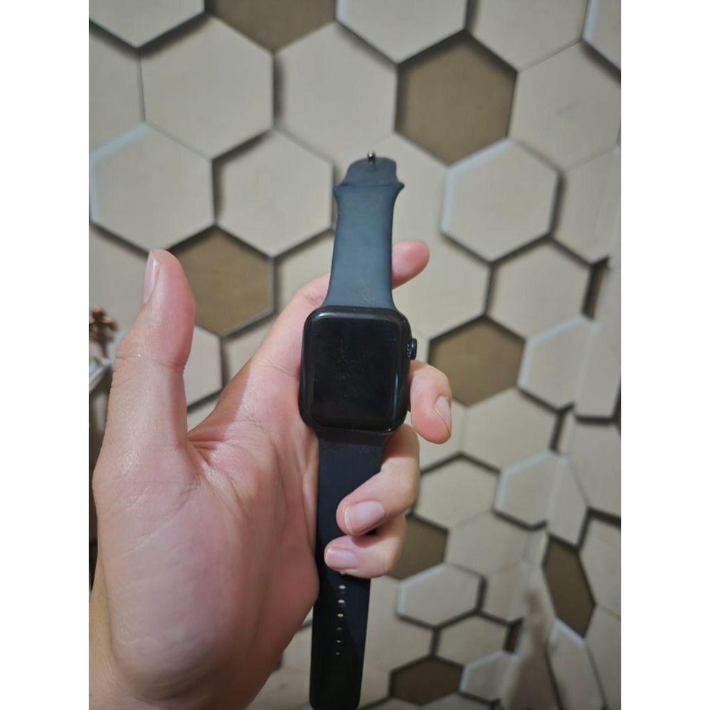 Second Midnight Blue Apple Watch SE gen 2 44mm