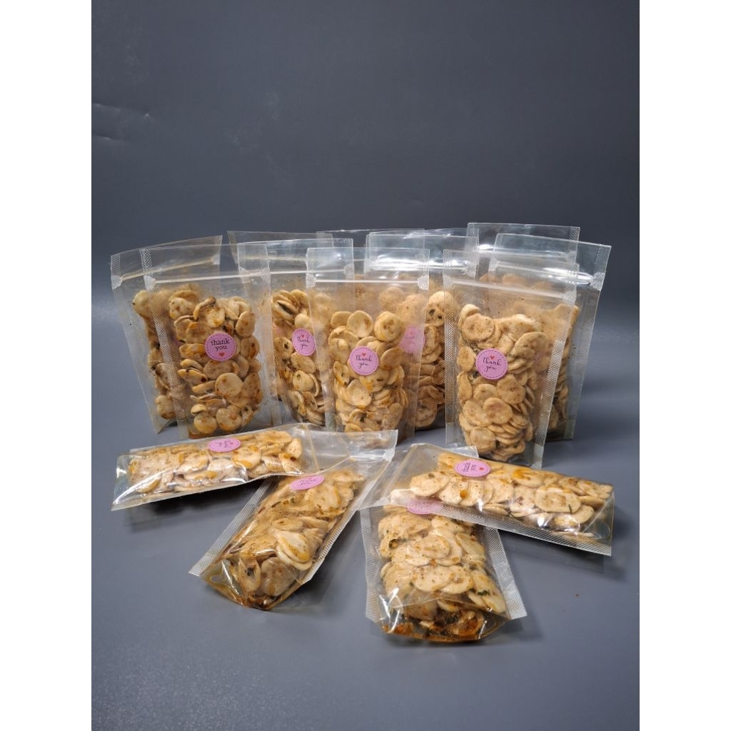 

Kerupuk Seblak Kencur Daun Jeruk Kemasan Mini