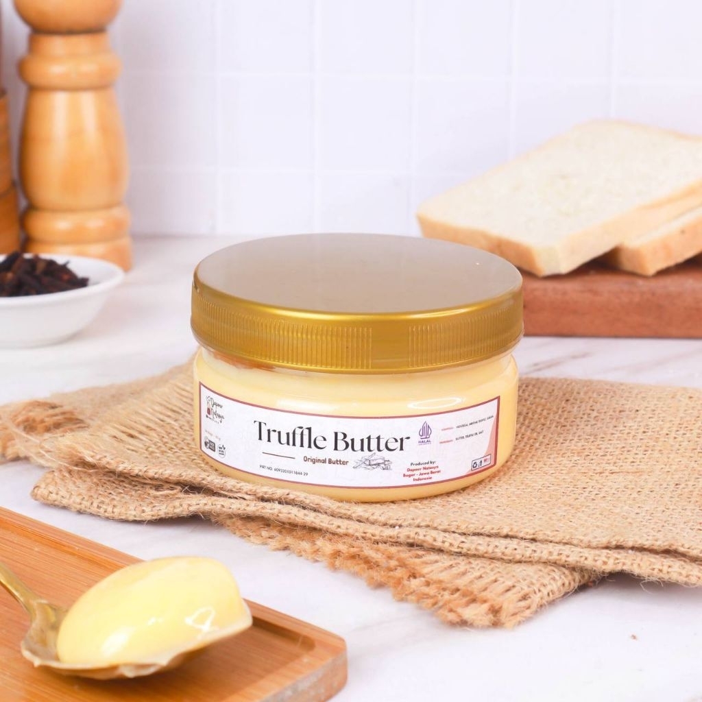 

Dapoer Natasya - Truffle Butter | Mentega Dengan Sentuhan Truffle | Garlic Truffle | Original | Premium Quality | 100% Butter Newzeland (150 gr)
