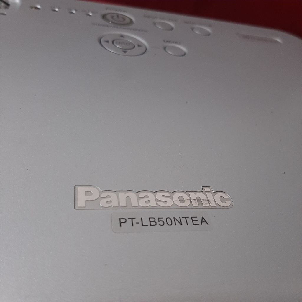 Infocus Panasonic PT LB50NTEA