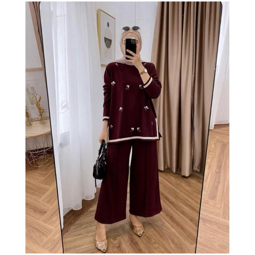 One Set Knit Arinda Tania Kekinian Atasan Motif bunga lili Cantik Terbaru