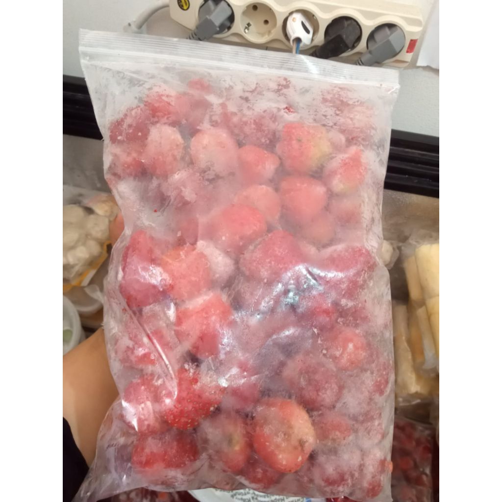 

strawberry frozen