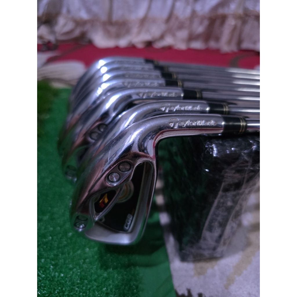 Stick Golf Taylormade R7 CGB MAX Iron Set 7 batang Iron# 5,6,7,8,9,A,S Original Shaft NSPRO 955 Flex