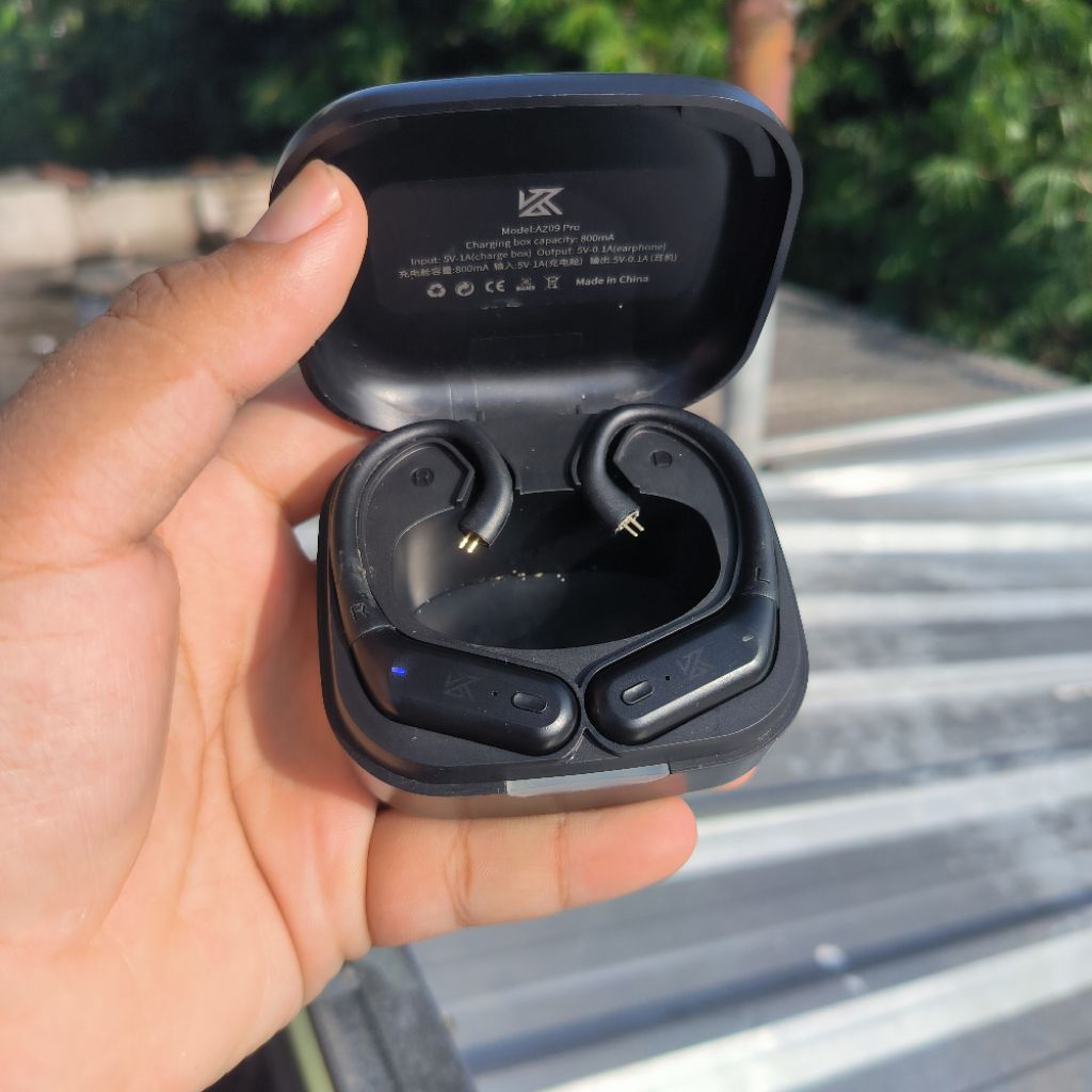 CCA RHAPSODY + KZ AZ 09 PRO minus