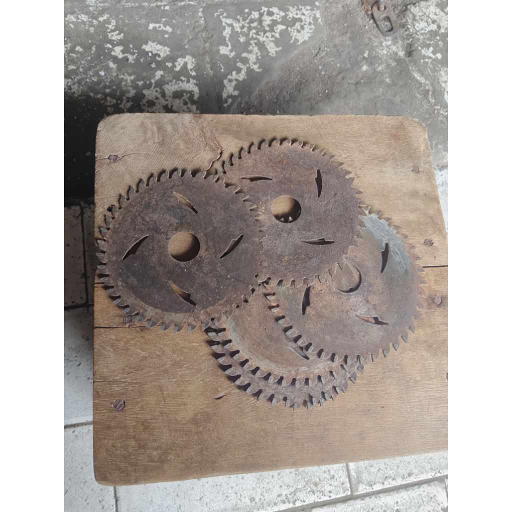 mata pisau potong gergaji kayu gerinda