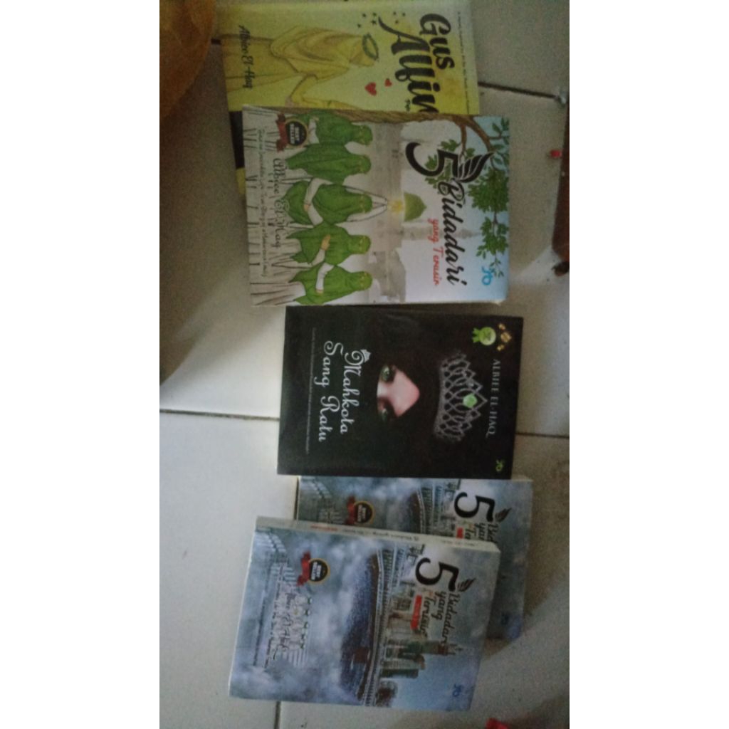 

novel mahkota