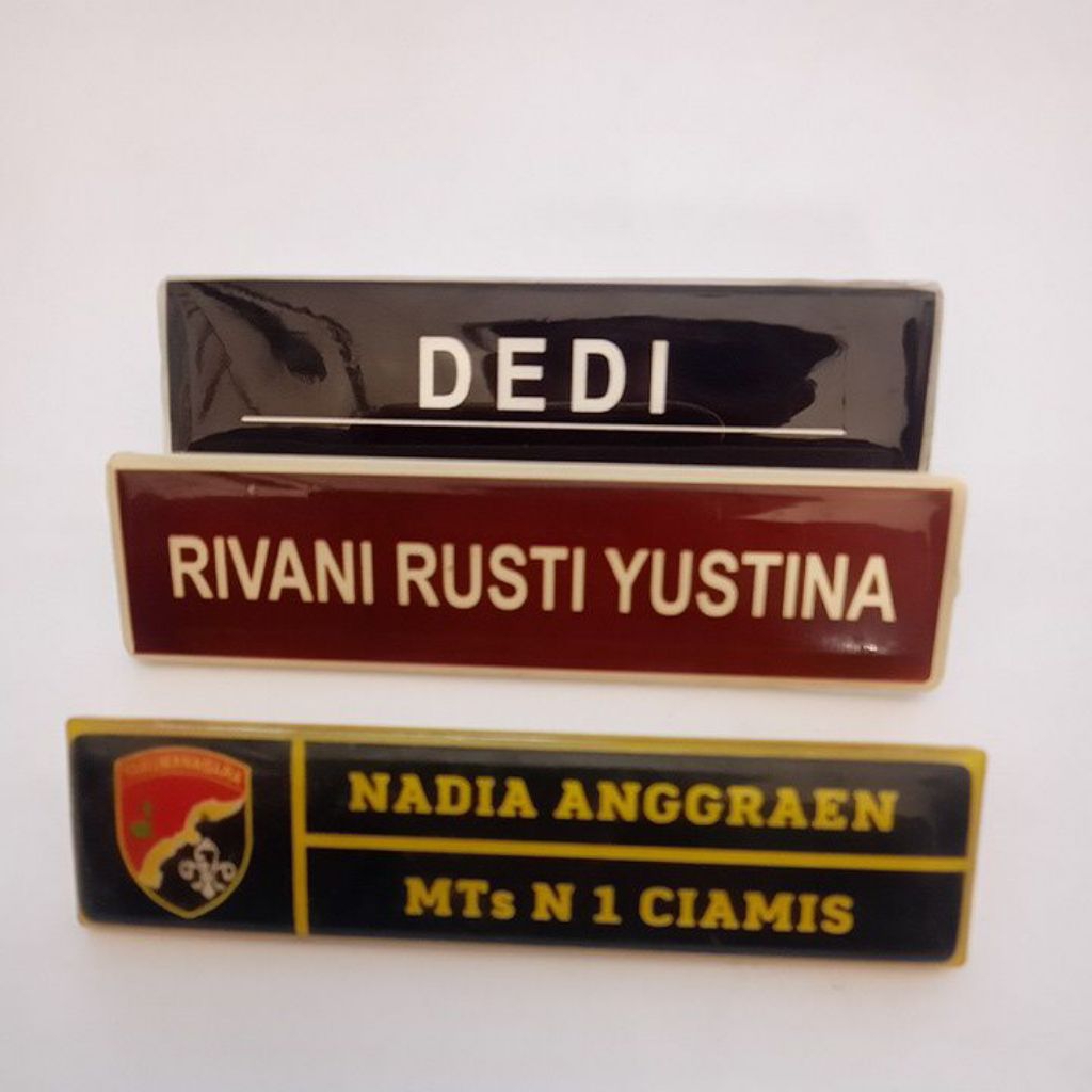 

Papan Nama Resin