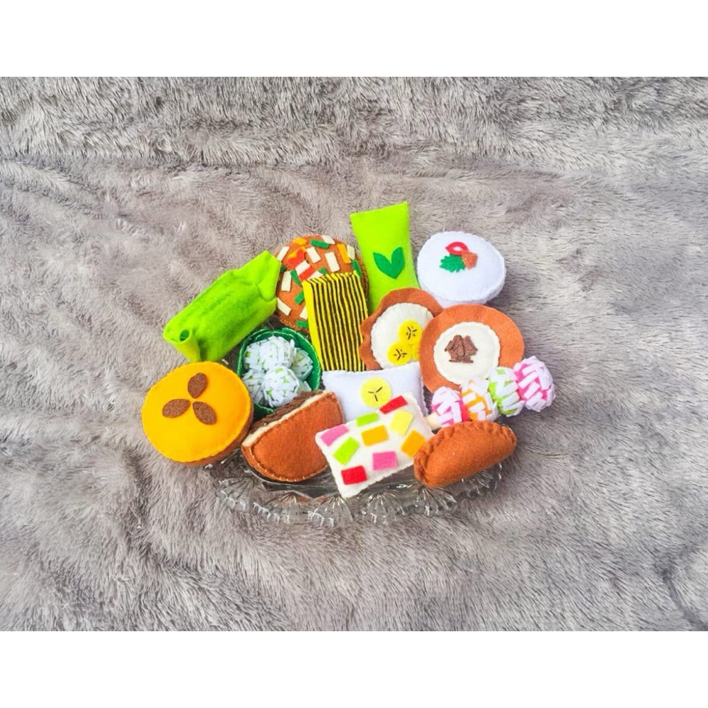 Mainan edukasi set jajanan pasar