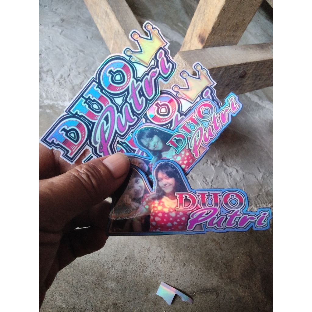 

sticker ayang bisa kostum bebas motif 16rb dapat 2pcs