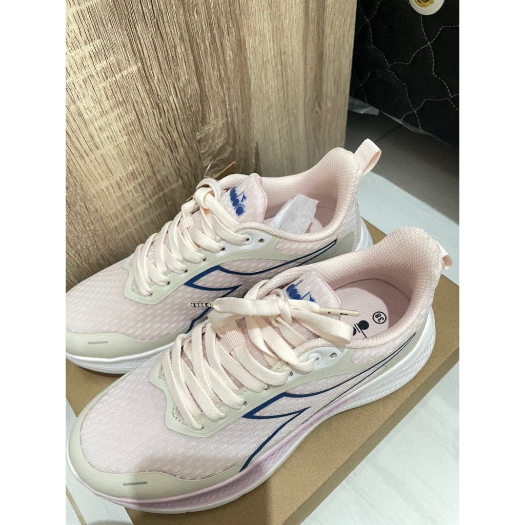 Diadora Running Shoes Woman