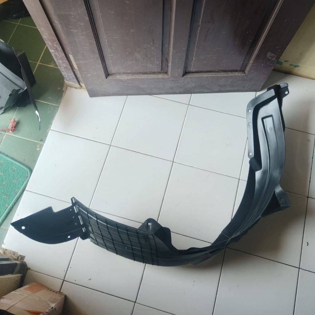 Inner liner fender spakbor depan kiri kia picanto cosmo foglamp kotak