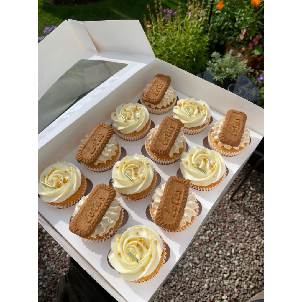 

cupcake cream brownies isi 12 pcs topping premium / cupcake cantik estetik vancy cakes Batam / birthday cupcake murah / cupcake lucu / hadiah kue ulang tahun