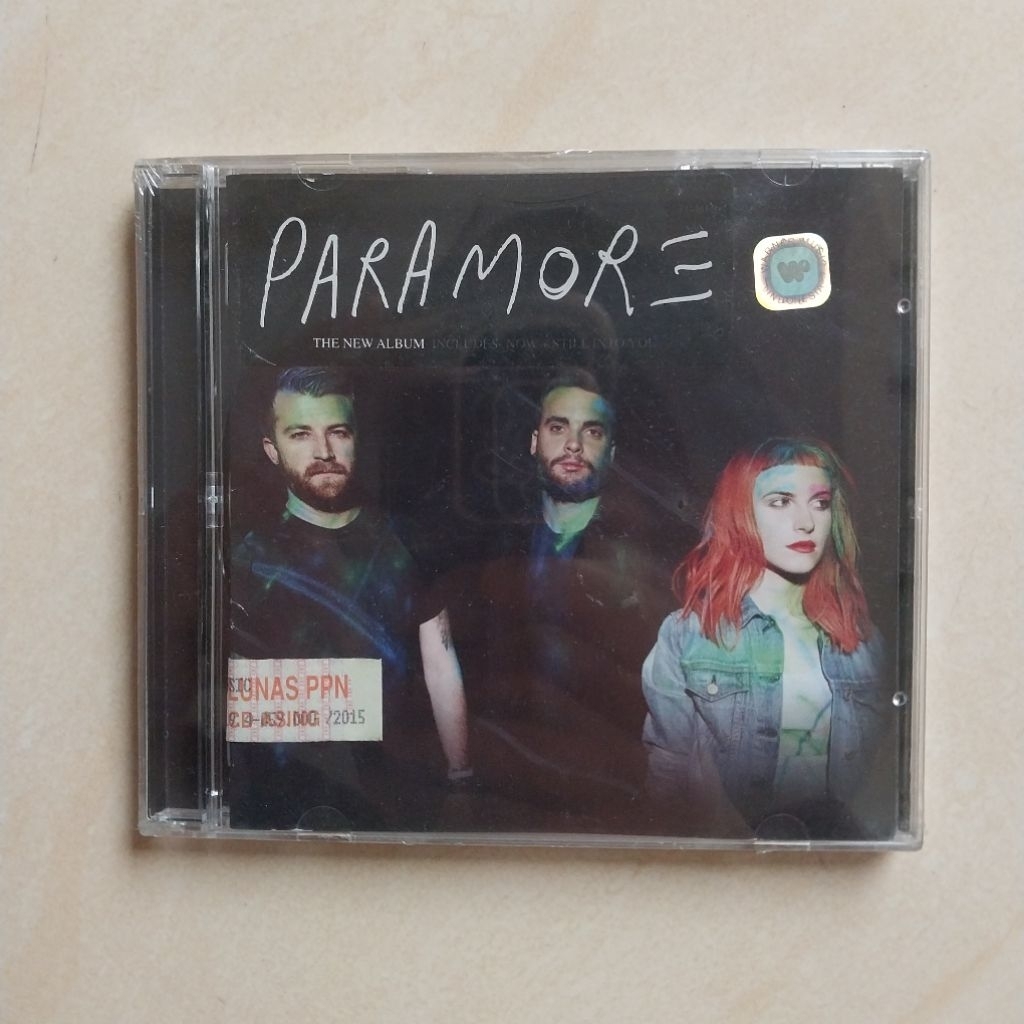 CD PARAMORE THE NEW ALBUM ( SEGEL )