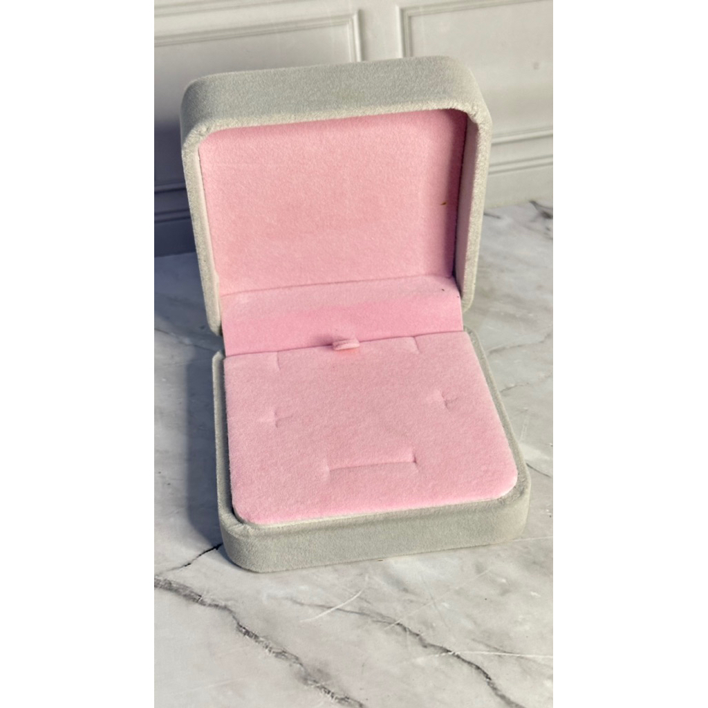 kotak perhiasan -kotak satu set perhiasan -tempat perhiasan satu set